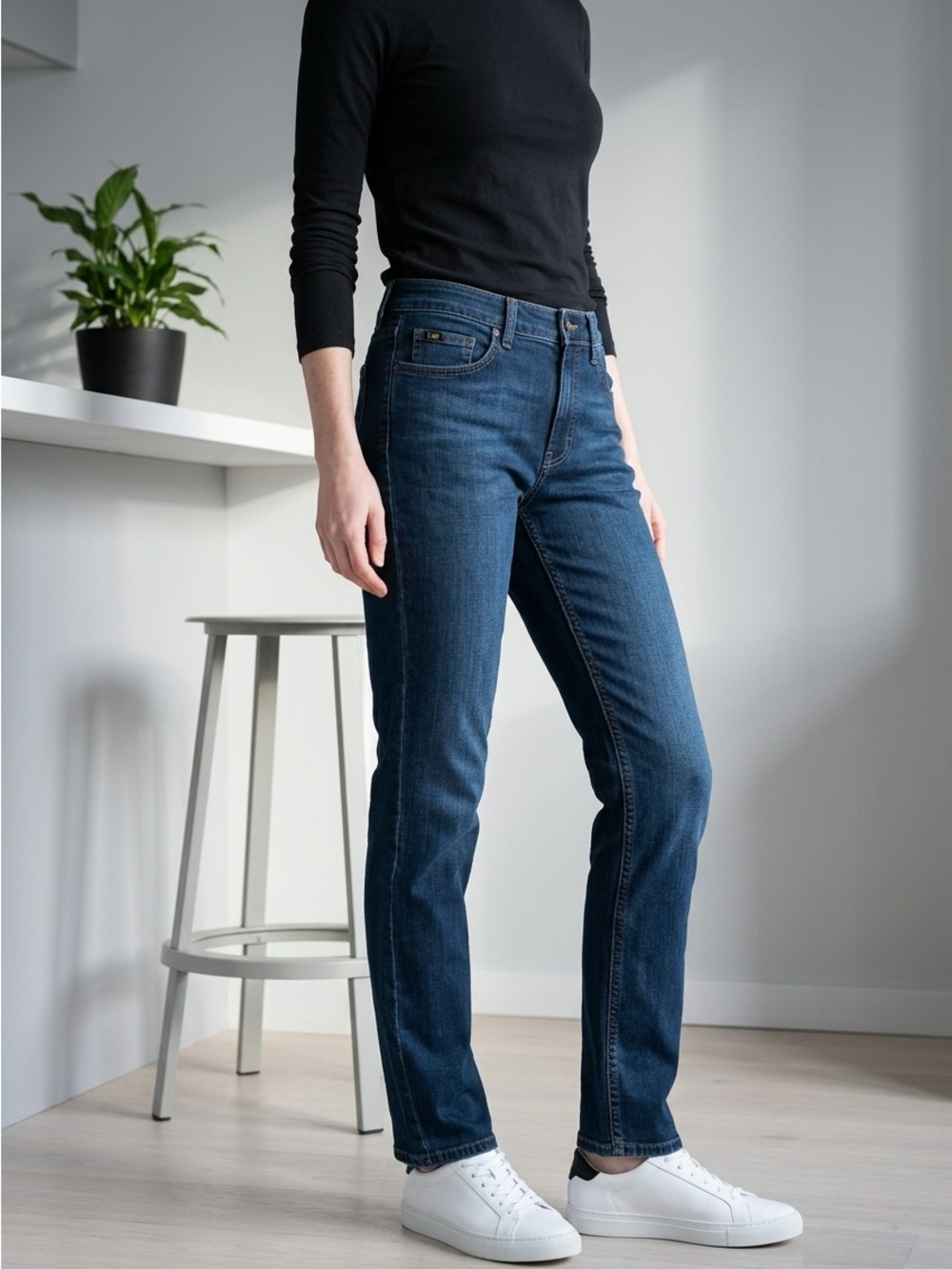 Classic Blue Denim Lee Washed Casual Trendy Jeans Size M
